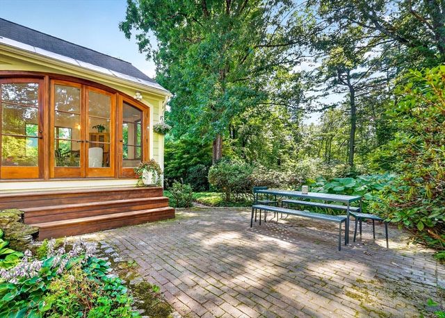 41 Taylor Rd, Acton, MA 01720