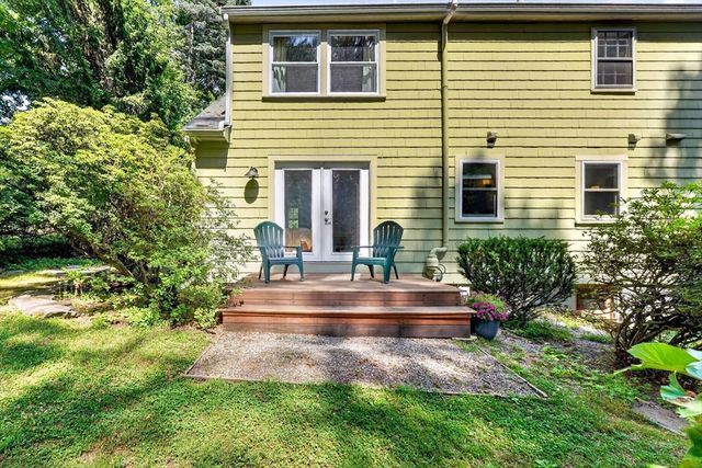 41 Taylor Rd, Acton, MA 01720