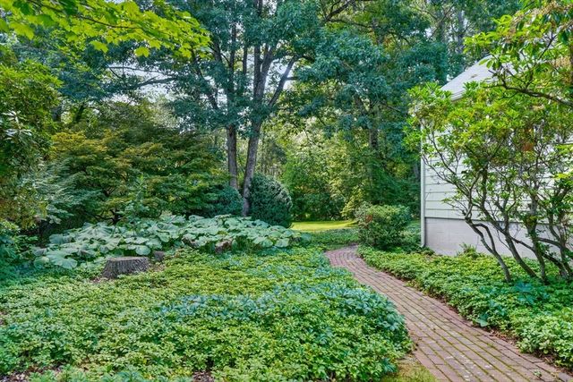 41 Taylor Rd, Acton, MA 01720
