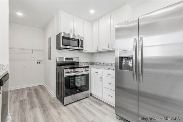 211 Guilford Avenue, Charlestown, IN 47111