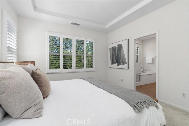 275 Rodeo 8, Irvine, CA 92602