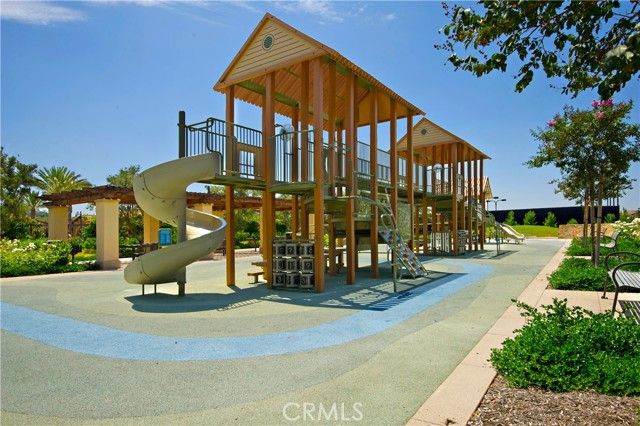 275 Rodeo 8, Irvine, CA 92602