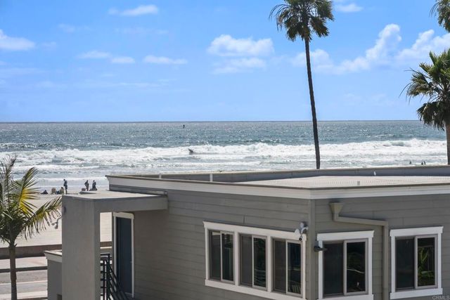 1202 N Pacific Street 301B, Oceanside, CA 92054