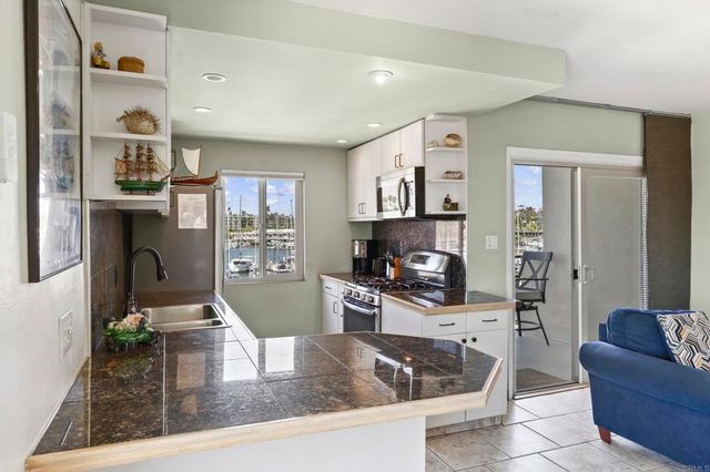 1202 N Pacific Street 301B, Oceanside, CA 92054