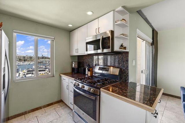 1202 N Pacific Street 301B, Oceanside, CA 92054