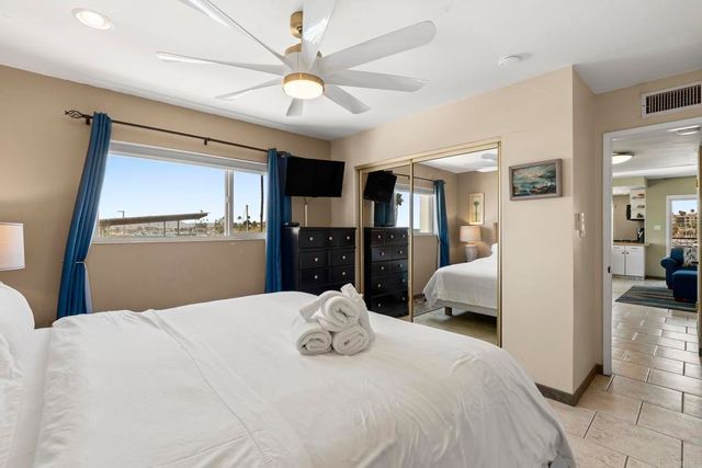 1202 N Pacific Street 301B, Oceanside, CA 92054