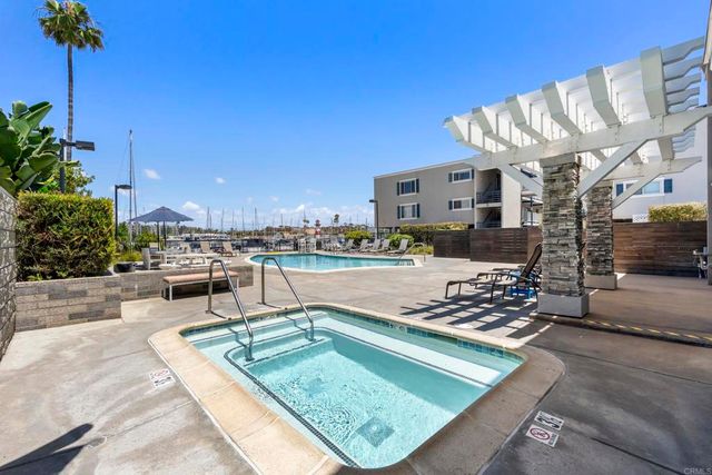 1202 N Pacific Street 301B, Oceanside, CA 92054