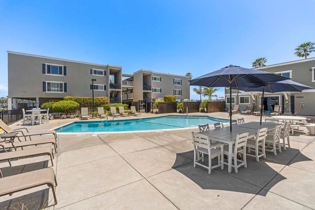 1202 N Pacific Street 301B, Oceanside, CA 92054