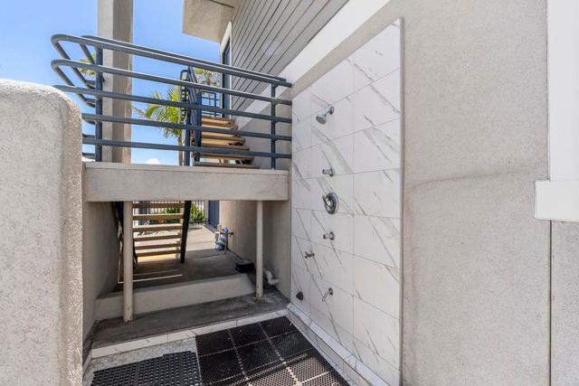 1202 N Pacific Street 301B, Oceanside, CA 92054