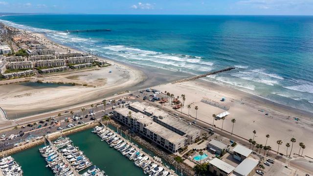1202 N Pacific Street 301B, Oceanside, CA 92054