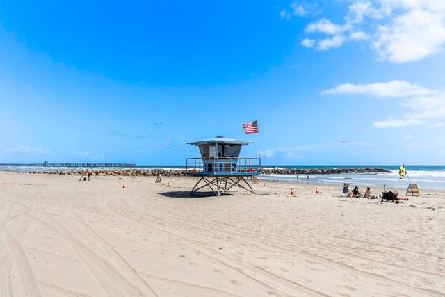 1202 N Pacific Street 301B, Oceanside, CA 92054