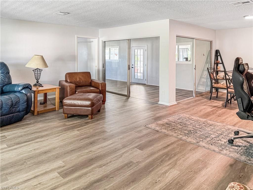 Image 6 of property listing at 3510 SE 2nd AVE, Cape Coral, FL 33904