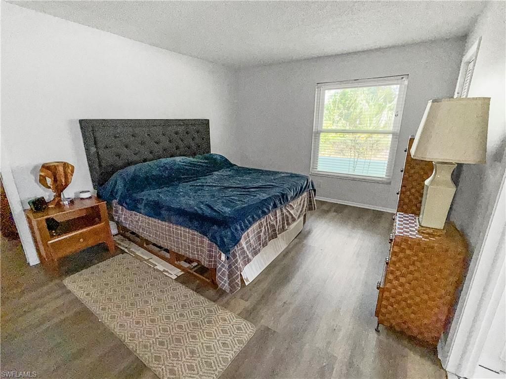 Image 9 of property listing at 3510 SE 2nd AVE, Cape Coral, FL 33904