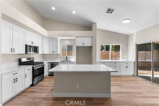 3401 Fairgreen, Palmdale, CA 93551