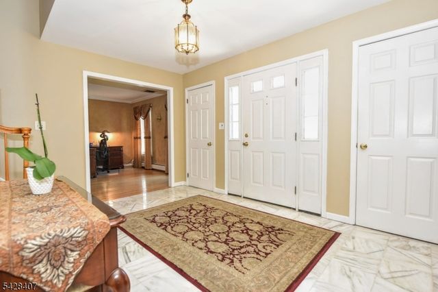 29 Cheryl Hills Dr, Hawthorne Boro, NJ 07506