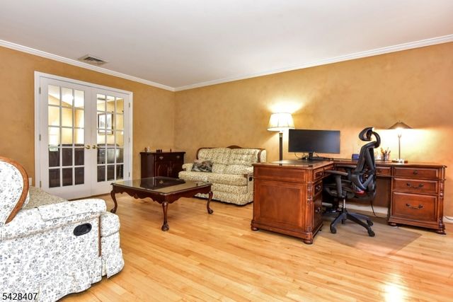 29 Cheryl Hills Dr, Hawthorne Boro, NJ 07506