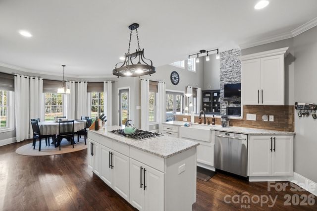 250 Barber Loop, Mooresville, NC 28117