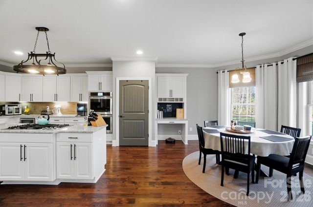 250 Barber Loop, Mooresville, NC 28117