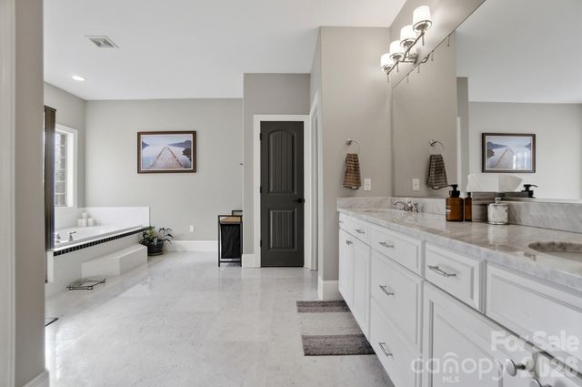 250 Barber Loop, Mooresville, NC 28117