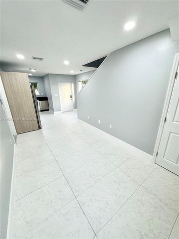 926 NW 932 2nd Street, Fort Lauderdale, FL 33311