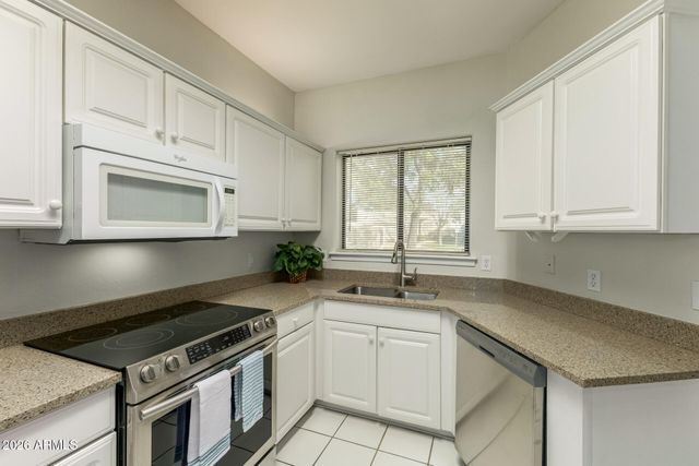 5445 E MCKELLIPS Road 23, Mesa, AZ 85215