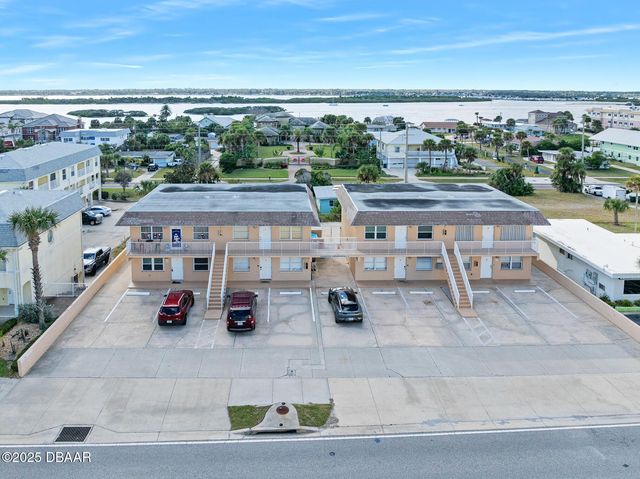 3724 S Atlantic Ave Unit 1, Daytona Beach, FL 32118