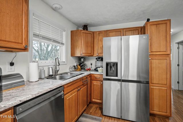 153 Pinnacle Drive, Elizabethton, TN 37643