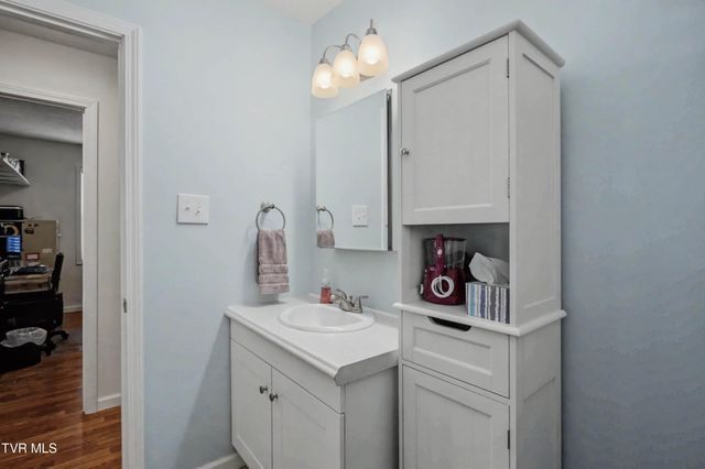 153 Pinnacle Drive, Elizabethton, TN 37643