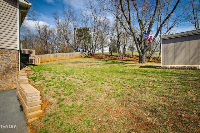 153 Pinnacle Drive, Elizabethton, TN 37643