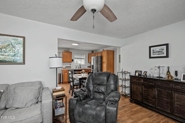 153 Pinnacle Drive, Elizabethton, TN 37643