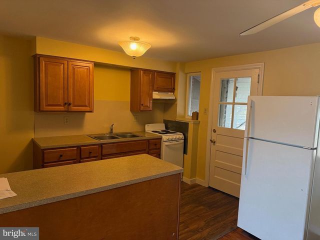 65 WISE AVE., Lancaster, PA 17603