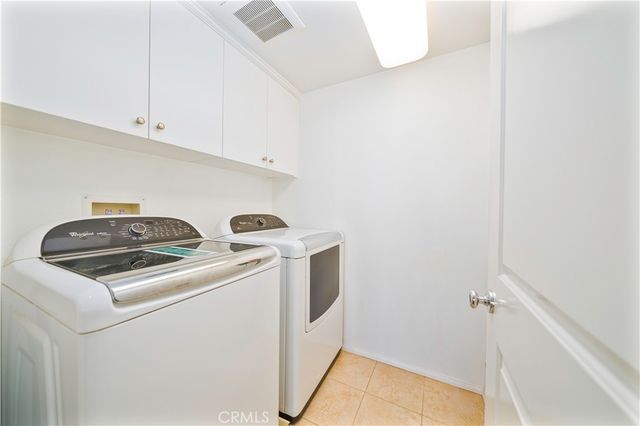 908 N Bouquet Court F, Azusa, CA 91702