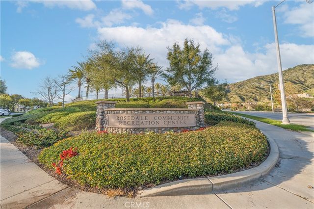 908 N Bouquet Court F, Azusa, CA 91702