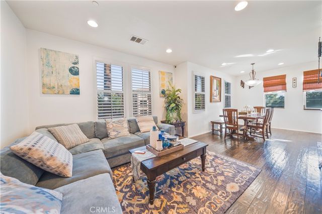 908 N Bouquet Court F, Azusa, CA 91702