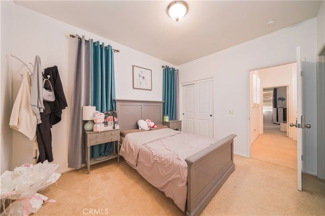 908 N Bouquet Court F, Azusa, CA 91702