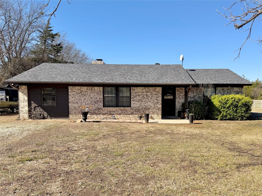 7615 Farm Road 1499, Sumner, TX 75486