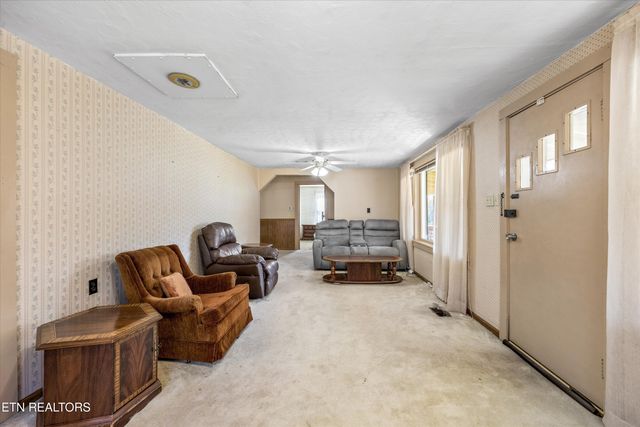 266 County Road 293, Philadelphia, TN 37846