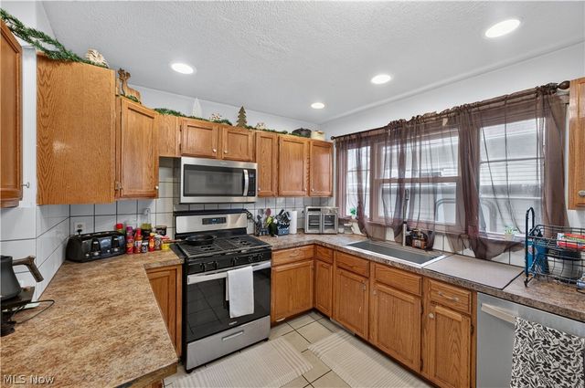 728 Wall Street, Akron, OH 44310