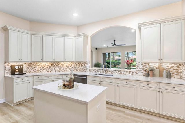 10263 Orchid Reserve Drive 21b, West Palm Beach, FL 33412