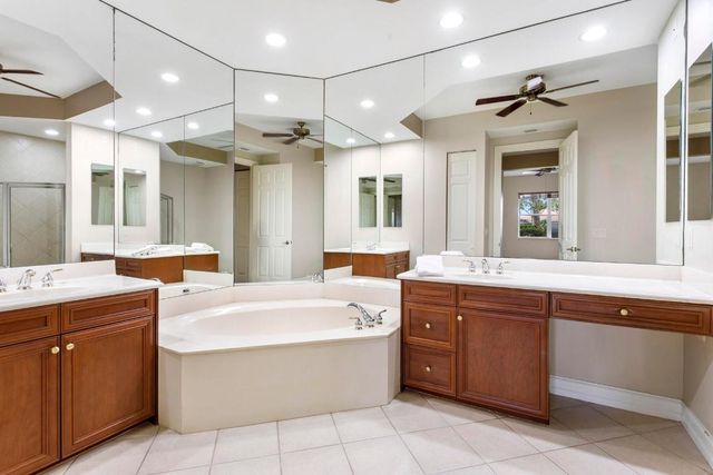 10263 Orchid Reserve Drive 21b, West Palm Beach, FL 33412