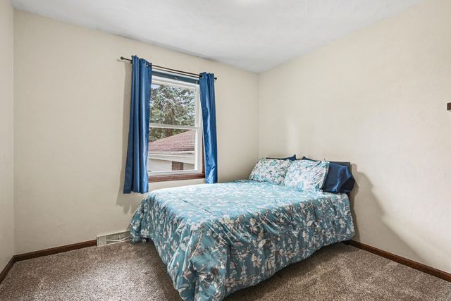 17294 Mackinaw Road, Three Rivers, MI 49093