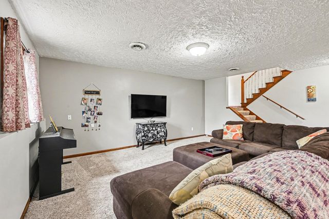 17294 Mackinaw Road, Three Rivers, MI 49093