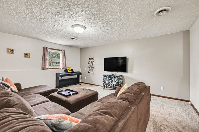 17294 Mackinaw Road, Three Rivers, MI 49093