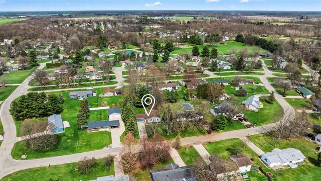 17294 Mackinaw Road, Three Rivers, MI 49093