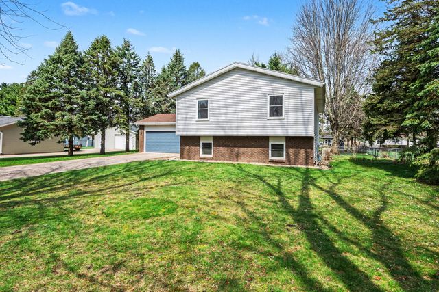 17294 Mackinaw Road, Three Rivers, MI 49093