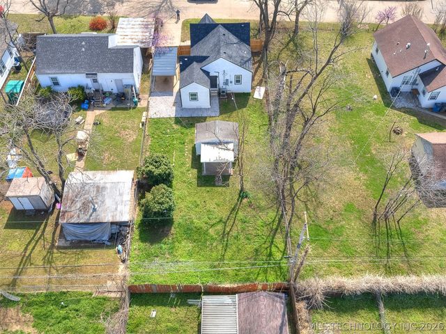 3911 E Admiral Court, Tulsa, OK 74115