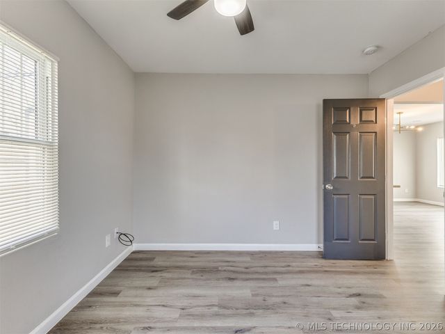 3911 E Admiral Court, Tulsa, OK 74115