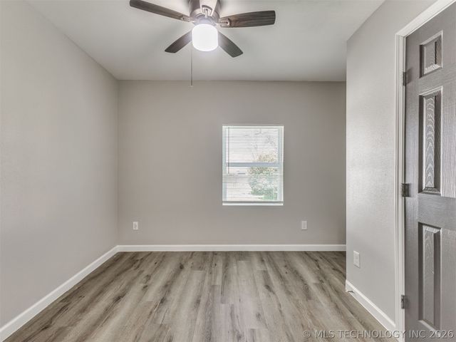 3911 E Admiral Court, Tulsa, OK 74115