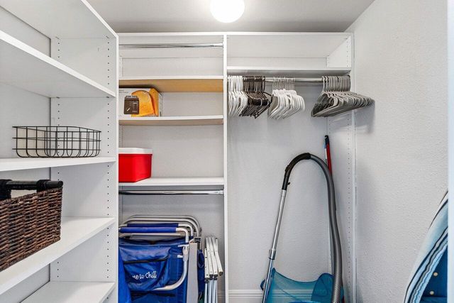 1830 Embassy Drive 401, West Palm Beach, FL 33401