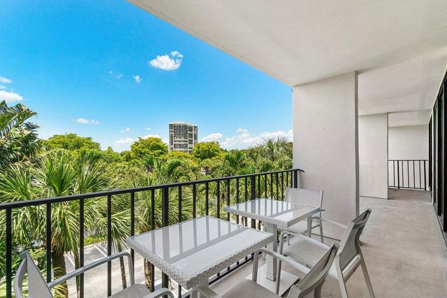 1830 Embassy Drive 401, West Palm Beach, FL 33401